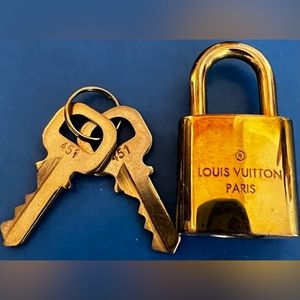Louis Vuitton Lock and Key #451